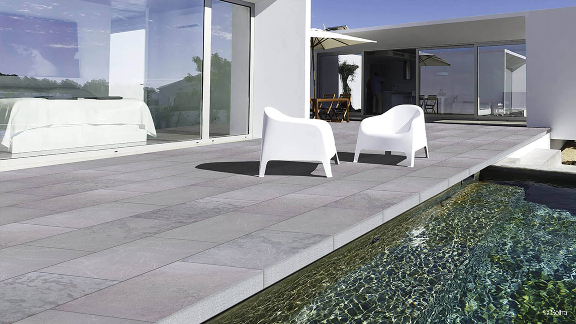 Terrasse und Pool mit Gartenmöbeln, © Seltra